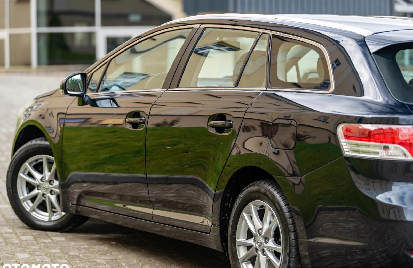 Toyota Avensis cena 35900 przebieg: 187000, rok produkcji 2010 z Świebodzin małe 436